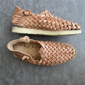 SOLD Brand X Huaraches Women’s Woven Leather Flats Tan Honey Size 7